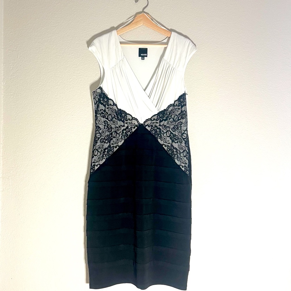 Melrose brand size 16 bandage style dress